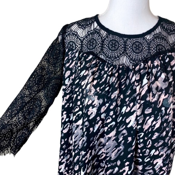 Black Lattice Lace & Pink Leopard Print Watercolor Blouse - Picture 9 of 14